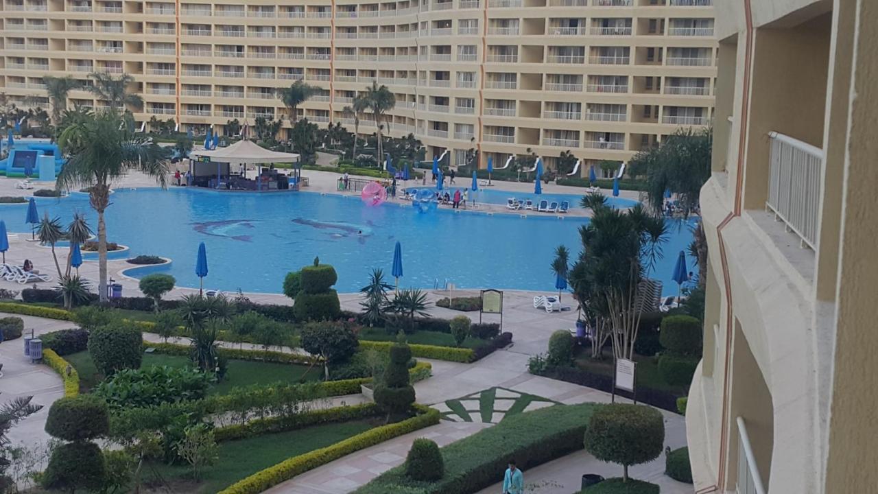 بورتو السخنة الاهرامات مصريين فقط شقة عين السخنة